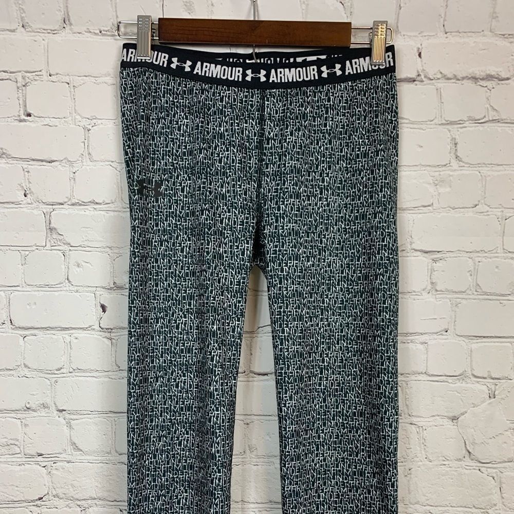 Under Armour workout capris size small